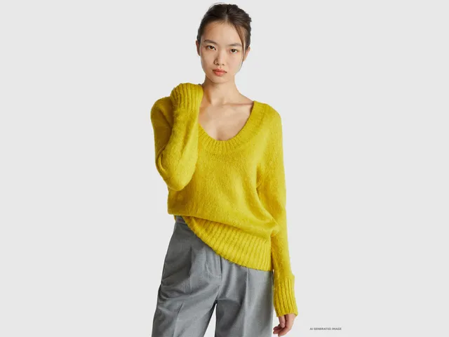 United Colors of Benetton maglione mohair scollo V taglia M
