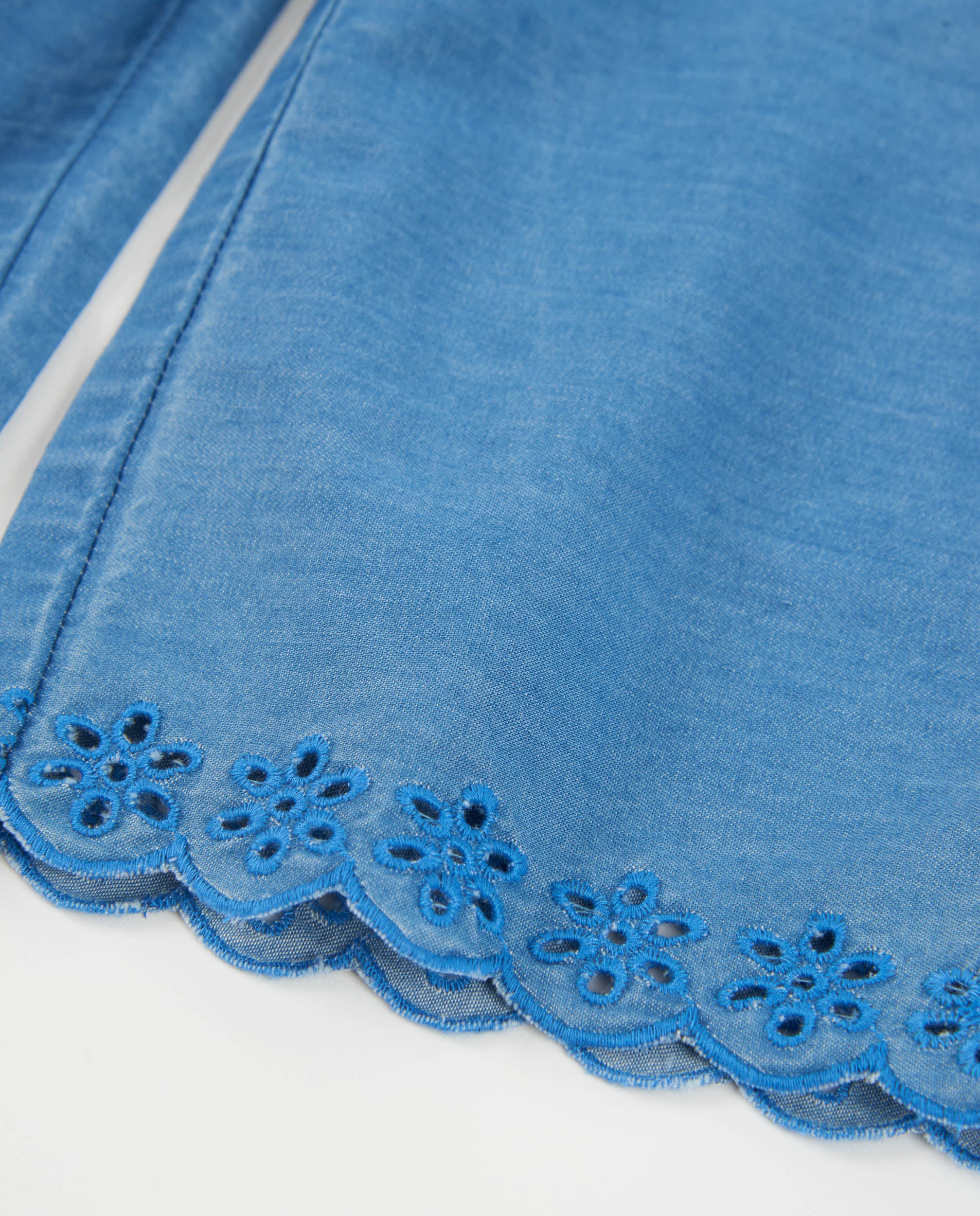TucTuc Pantaloni Jeans Bambina Blu Ricamo Floreale