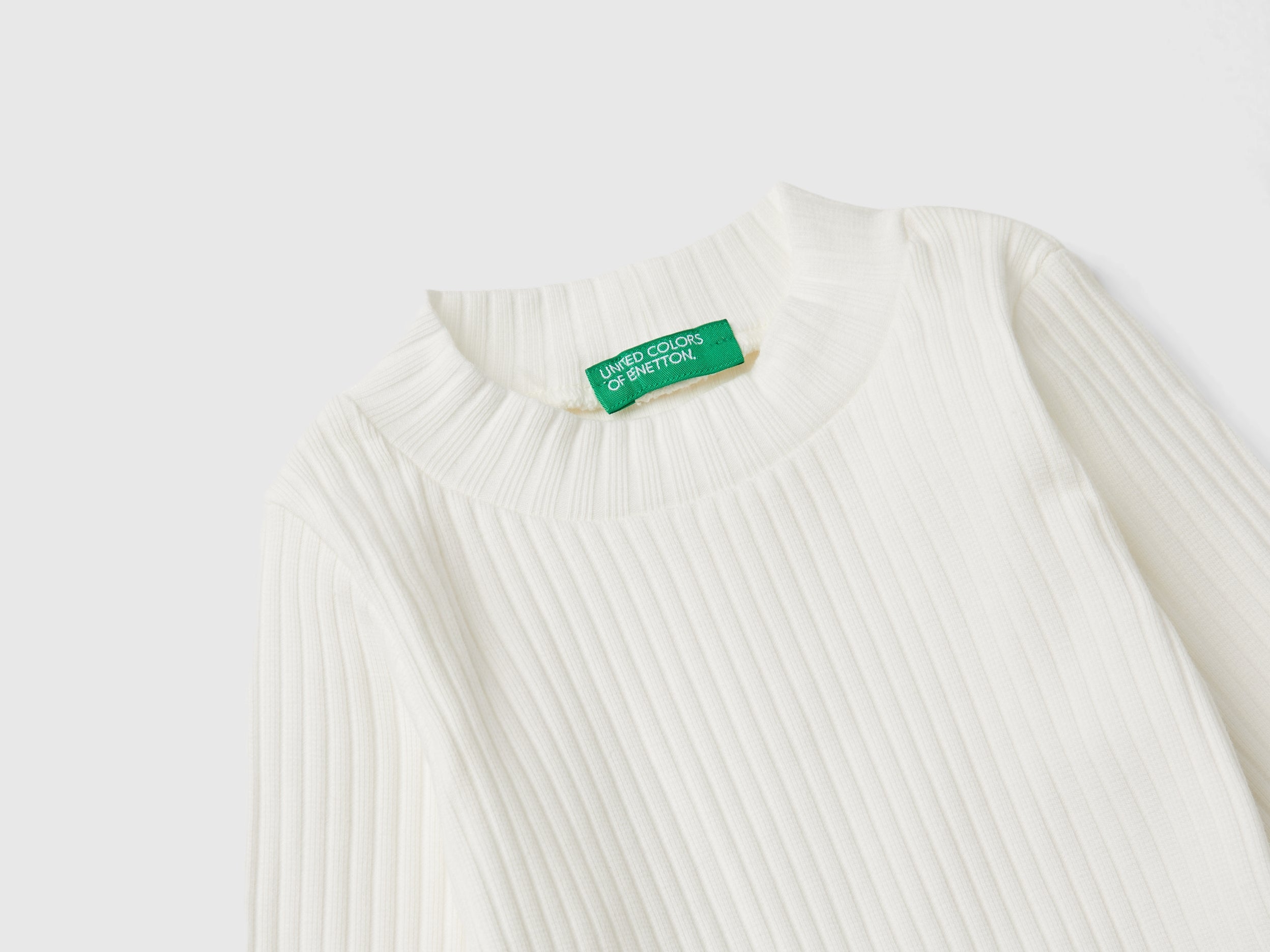 United Colors of Benetton T-Shirt Collo Alto Cotone Elasticizzato 104