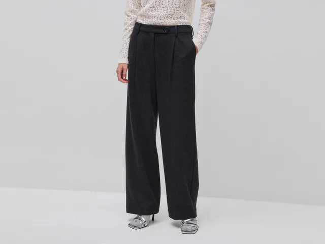 United Colors of Benetton Trousers pantaloni flanella con pieghe