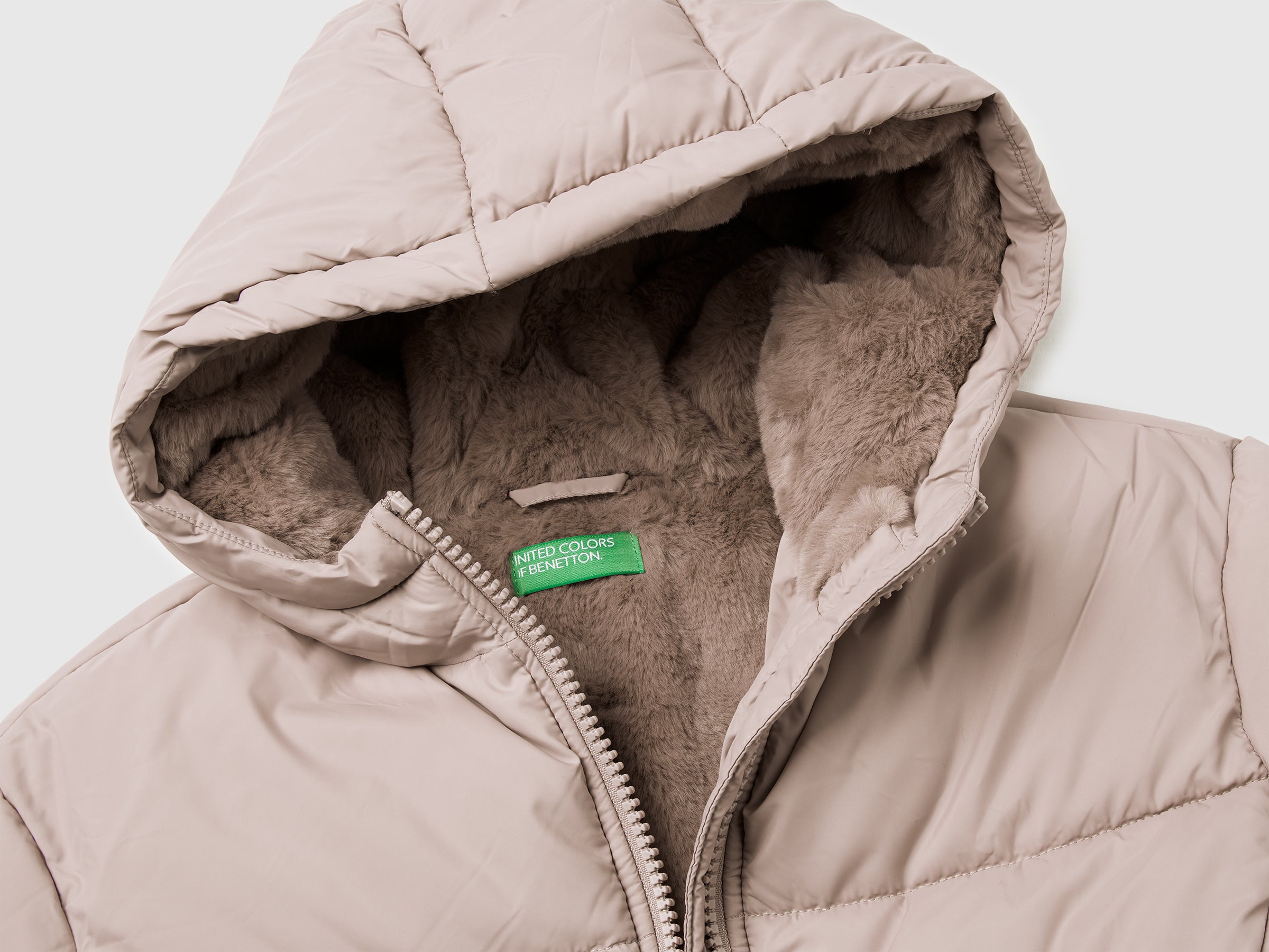 United Colors of Benetton Piumino Imbottito con Cappuccio e Zip