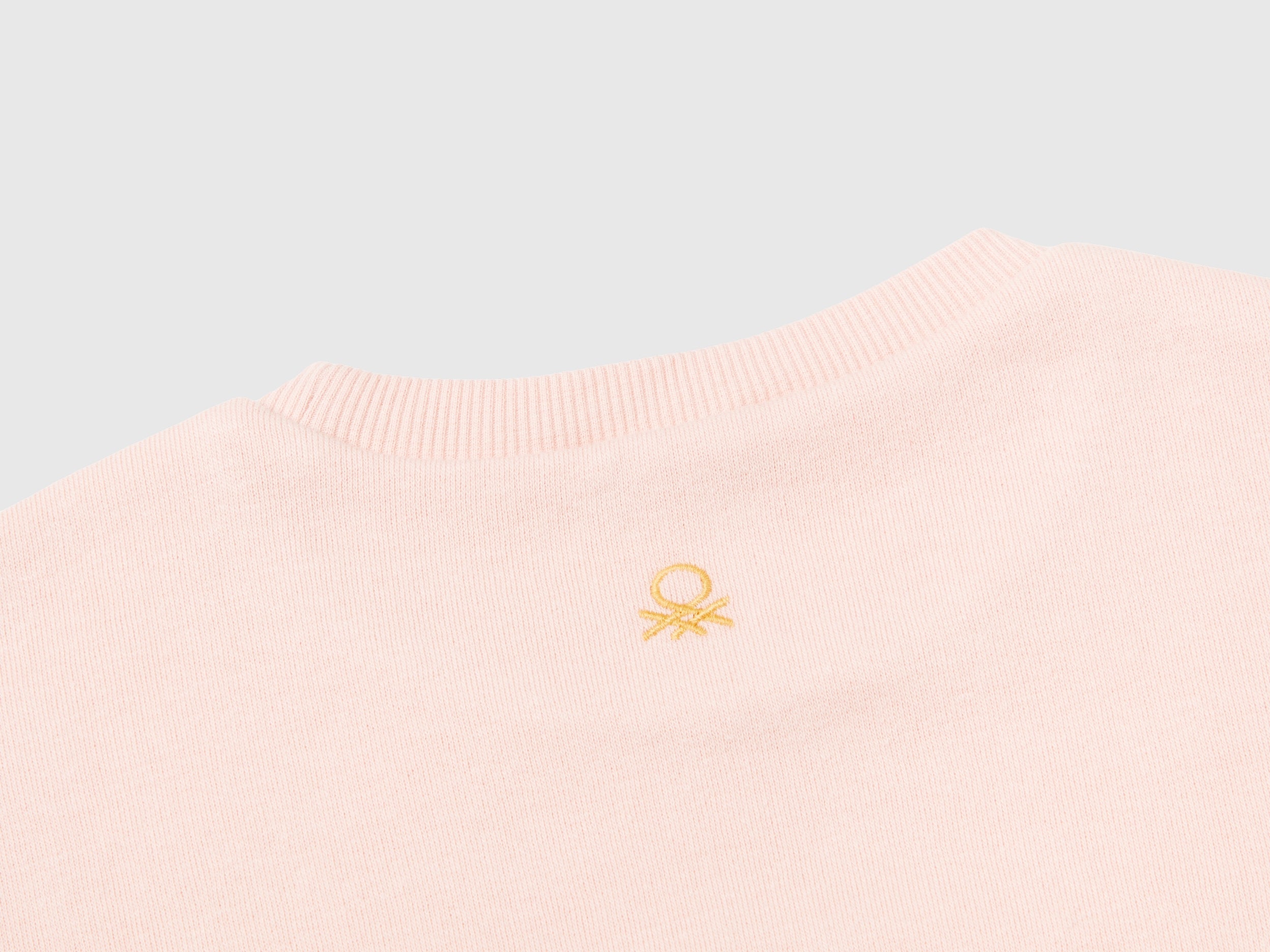 United Colors of Benetton Sweatshirts Felpa calda patch 82 cotone