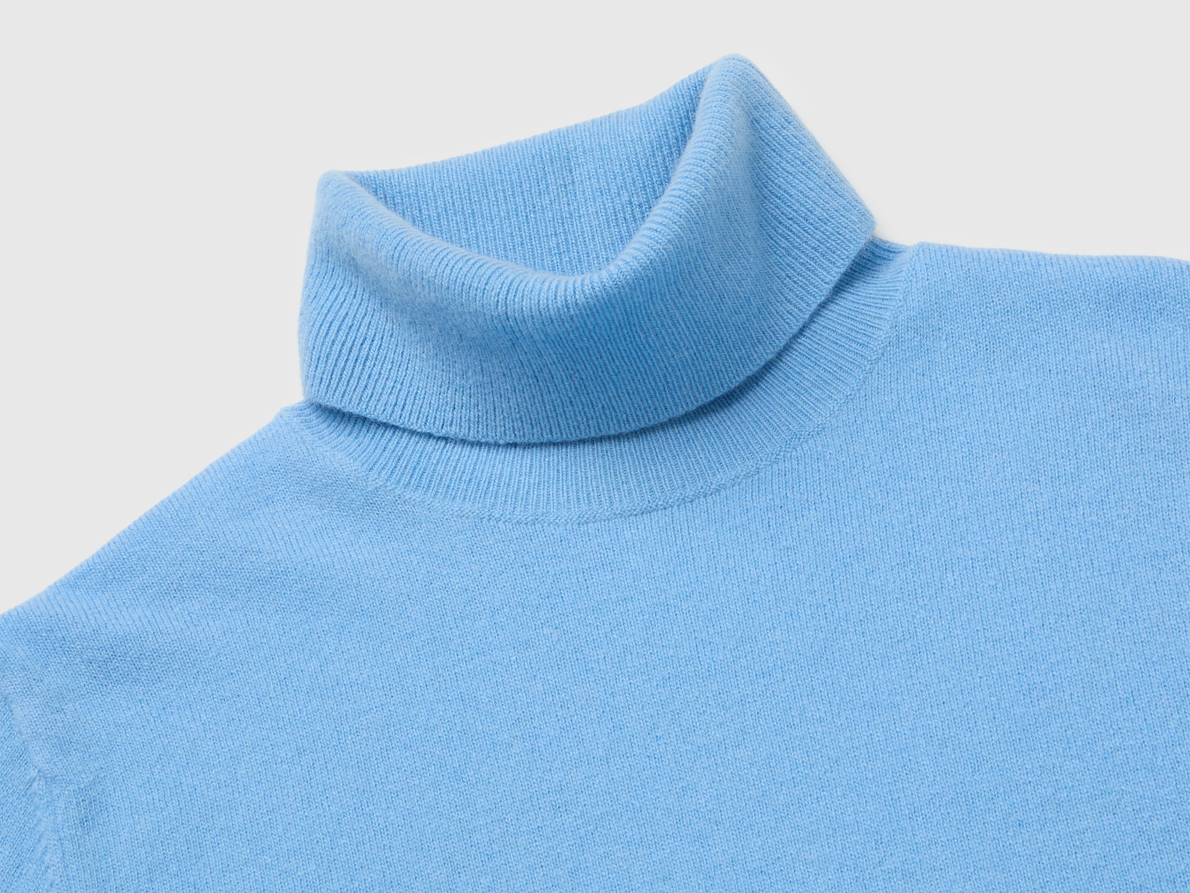 United Colors of Benetton maglione lana merino dolcevita azzurro