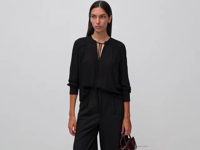 United Colors of Benetton Flowing blouse with tie blusa viscosa taglia M