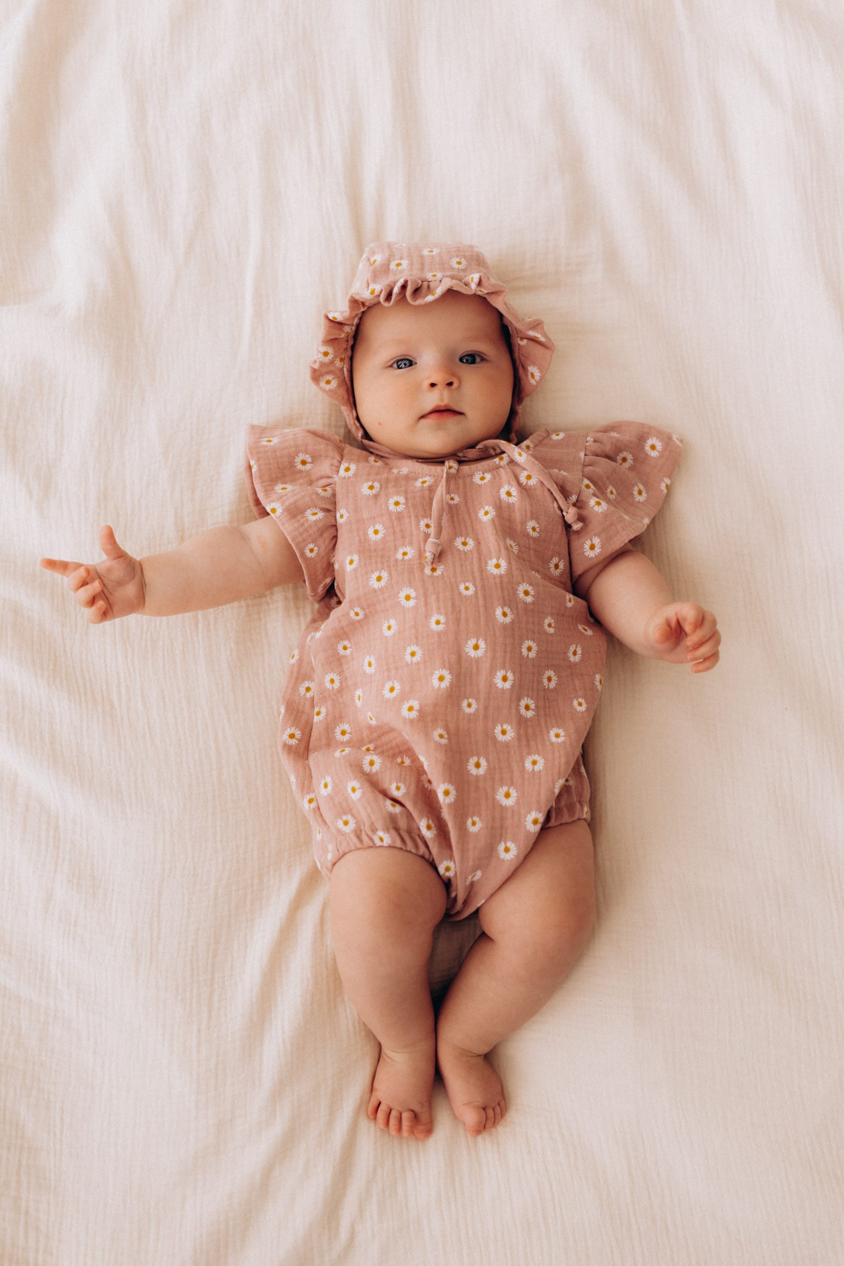 Woolly Organic Romper Wings pagliaccetto mussola margherite