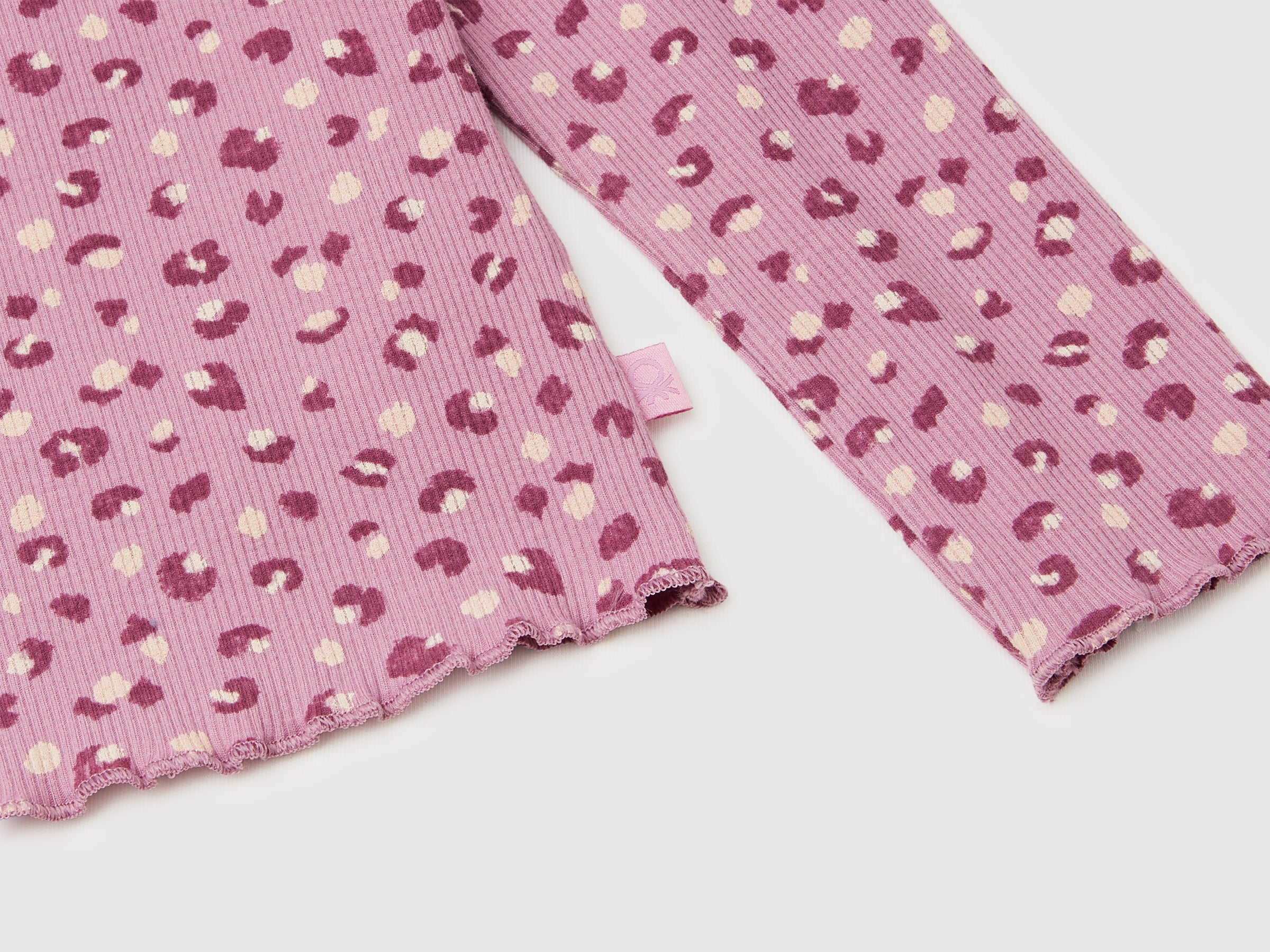 United Colors of Benetton t-shirt slim animalier bambina 104 cotone